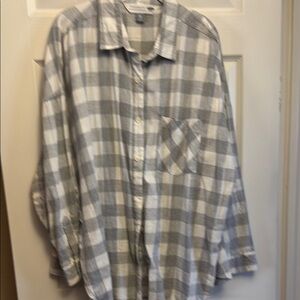 Old Navy Gray and White Plaid Shirt